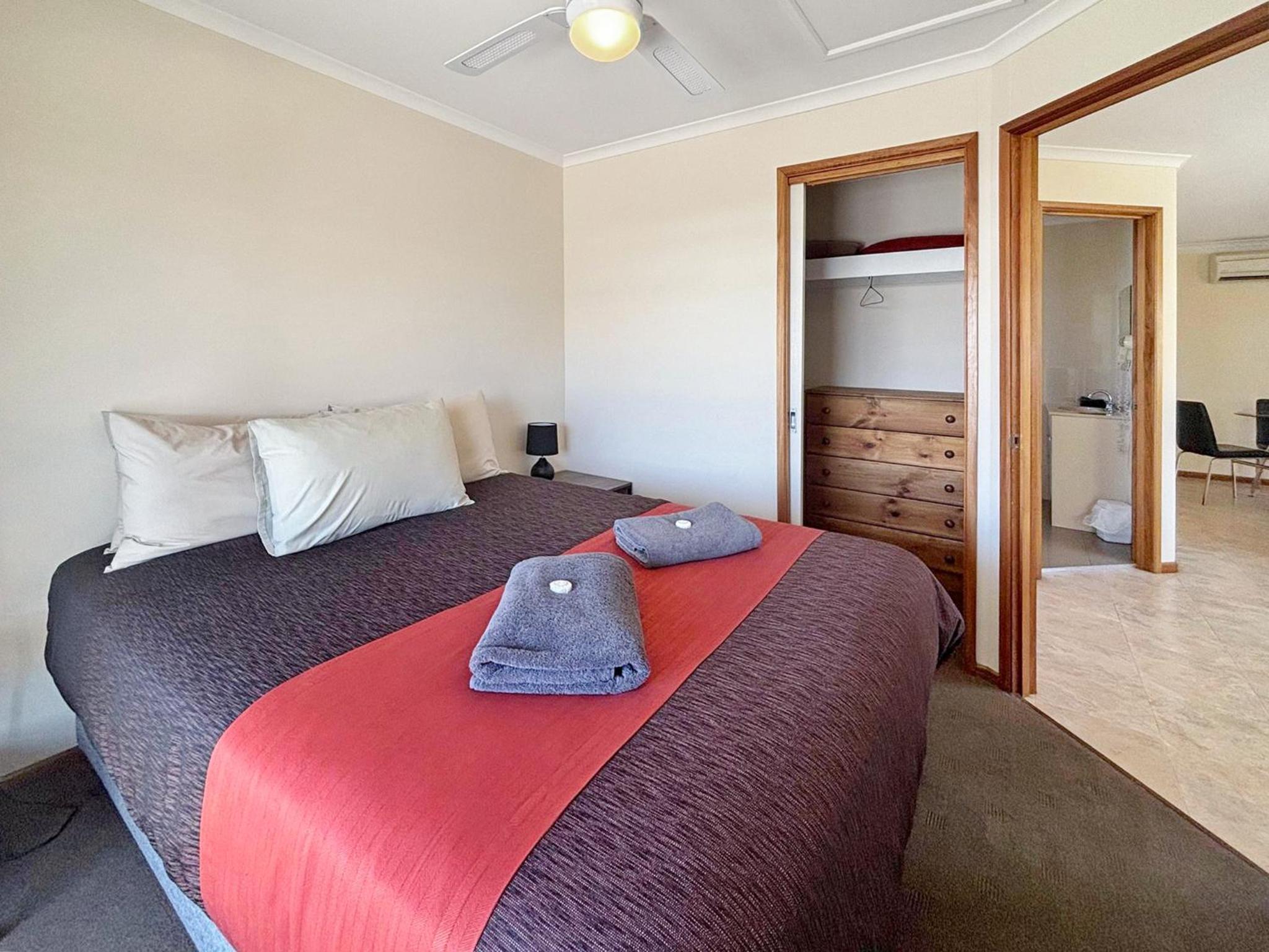 Outback Villas