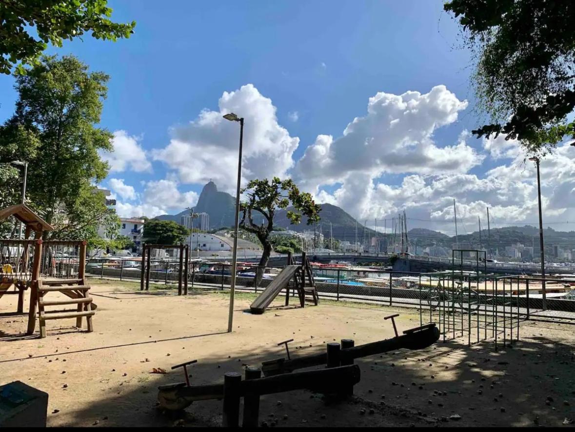 Casa Elegante no pé do Pão de Açúcar - Urca - Tranquilidade e Sossego