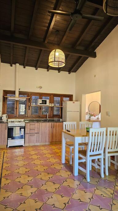 Antigua casa de bodega pax 4
