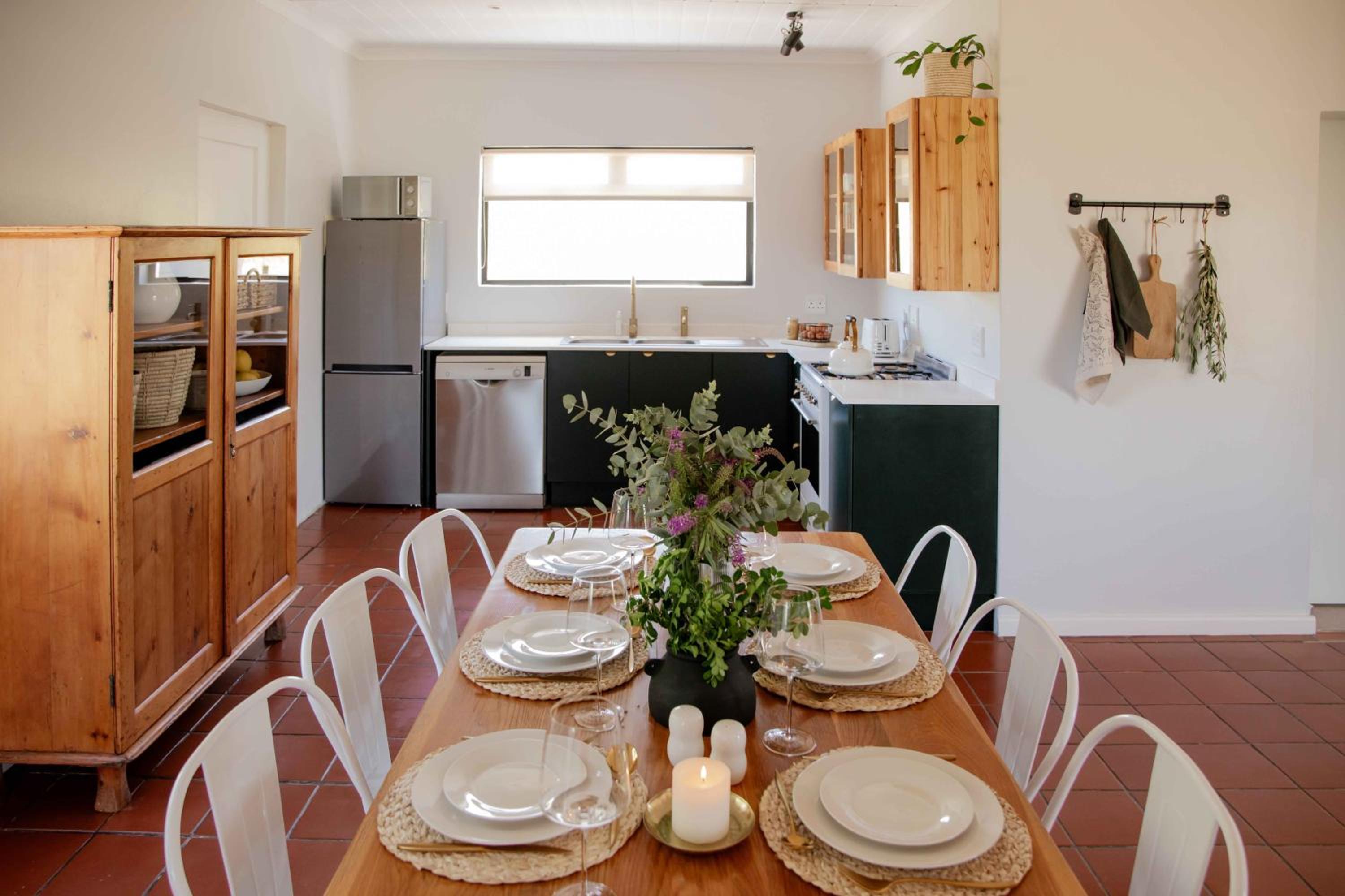 Weide Cottage view 3