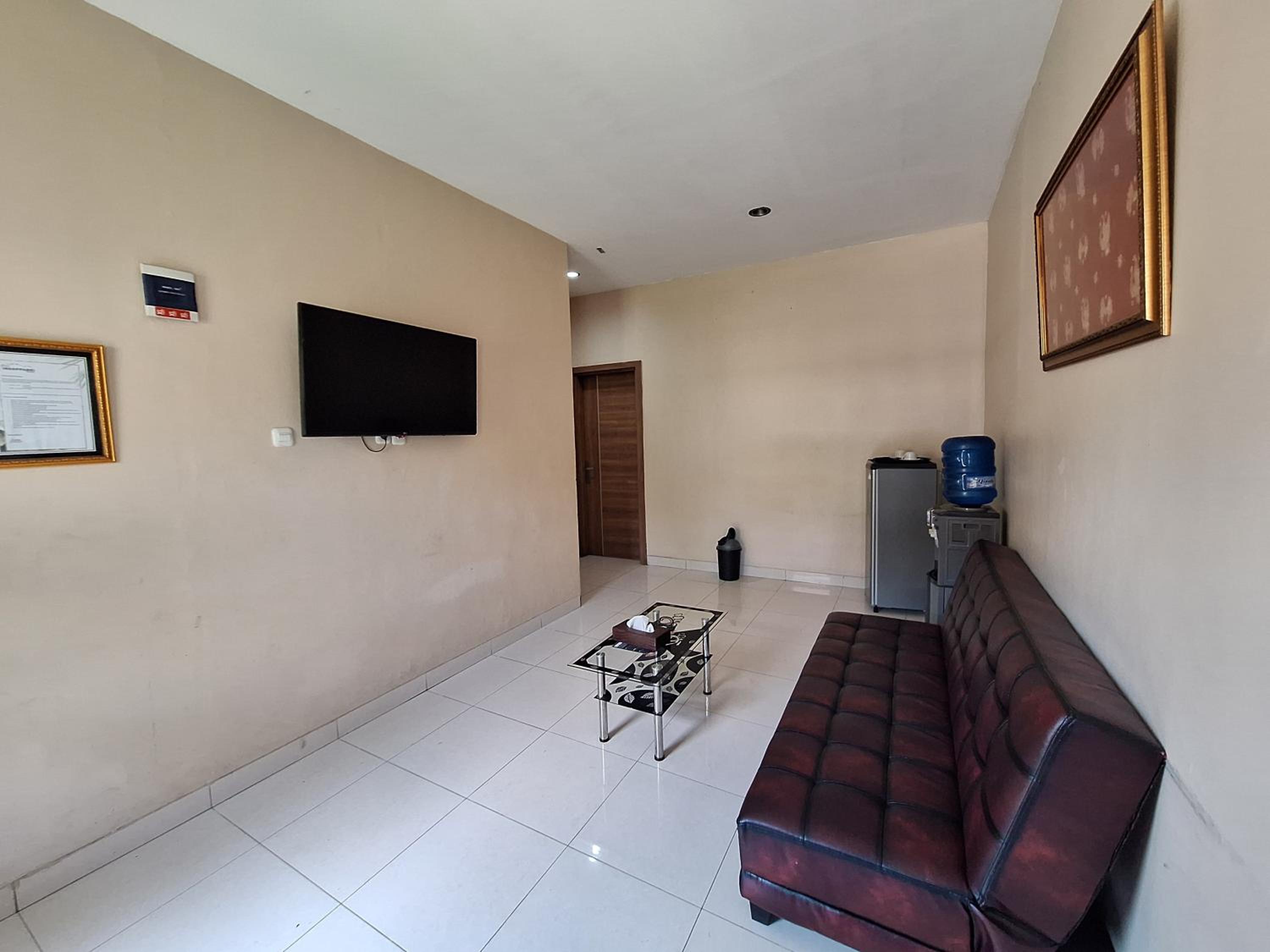Urbanview Hotel Inkoppabri Cisarua Puncak