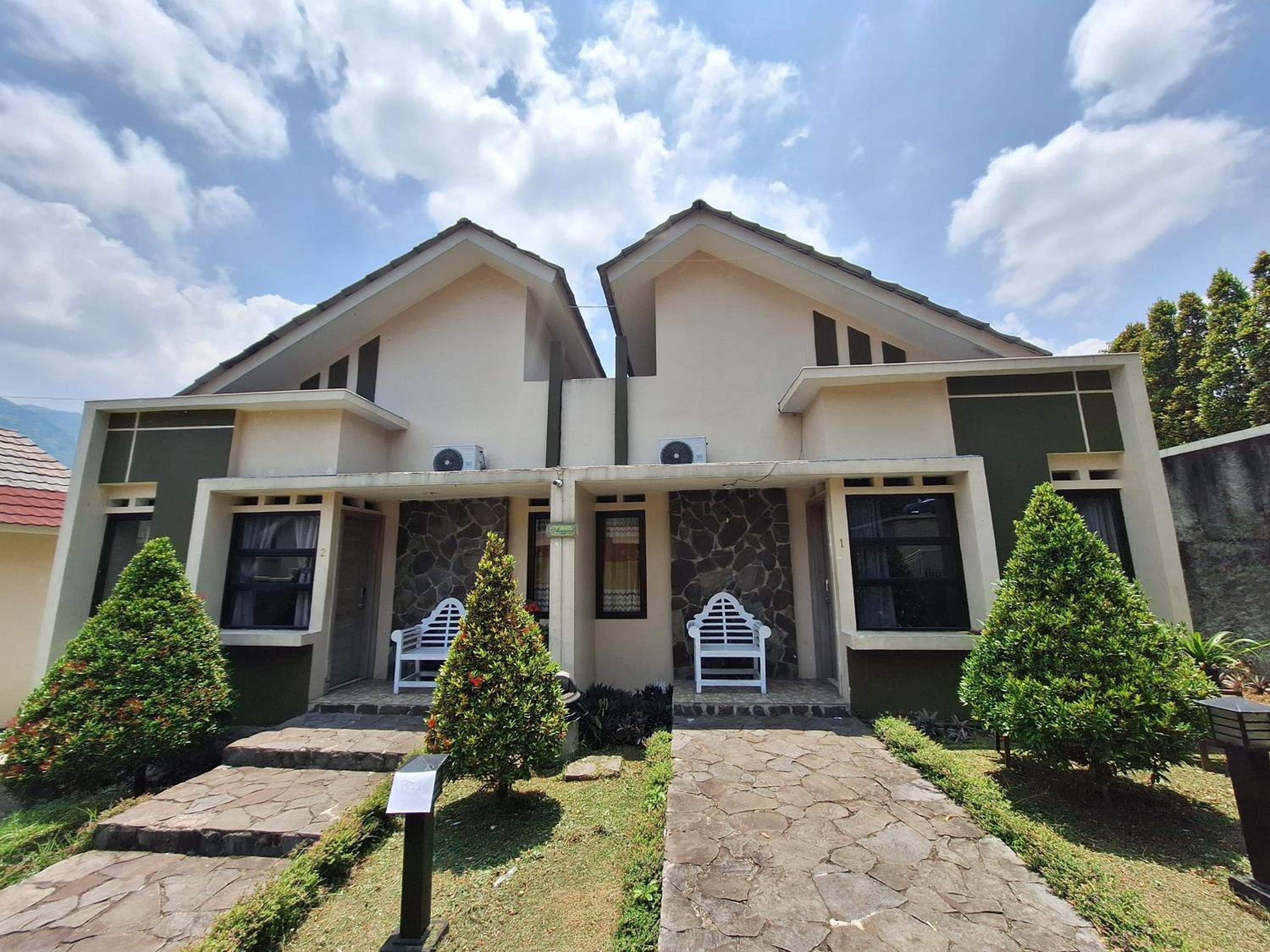Urbanview Hotel Inkoppabri Cisarua Puncak