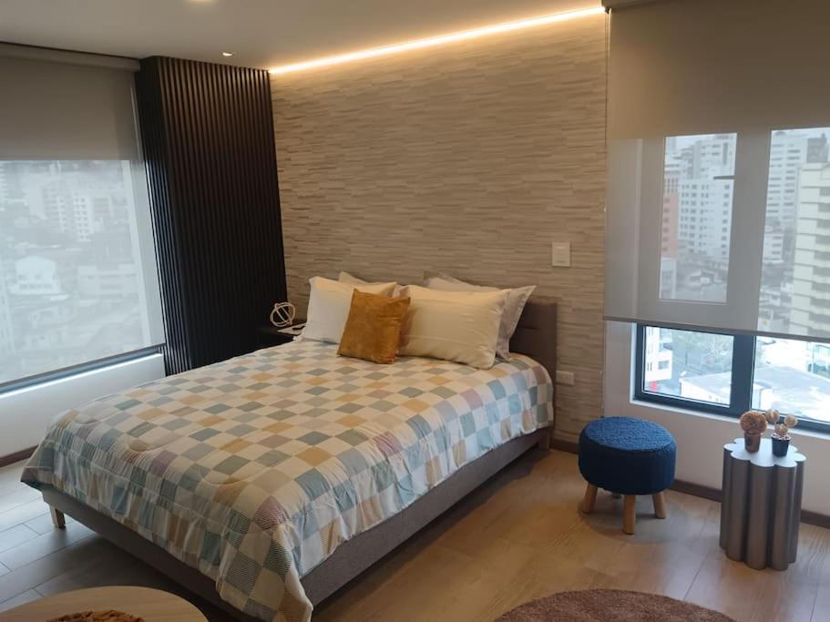 Hermoso Estudio en la carolina Piso 13 con vista!