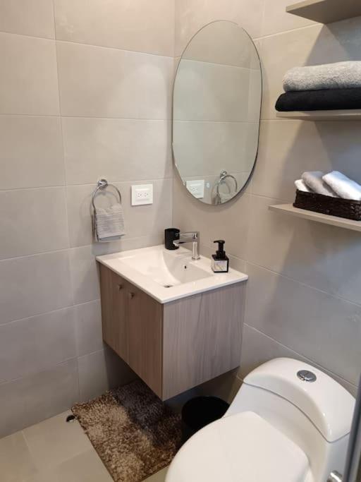 Hermoso Estudio en la carolina Piso 13 con vista!