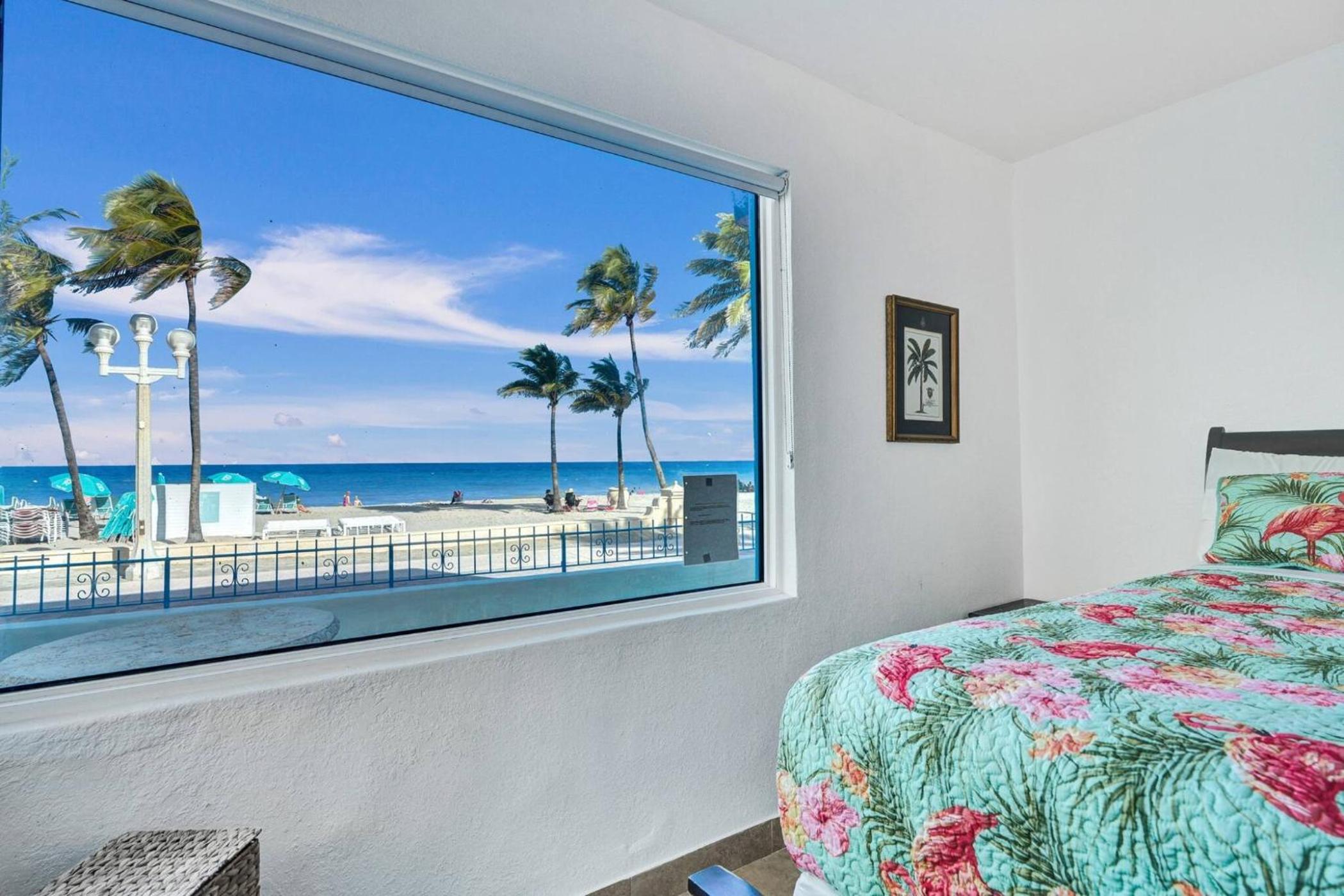 Sunset Oceanfront Villa view 4