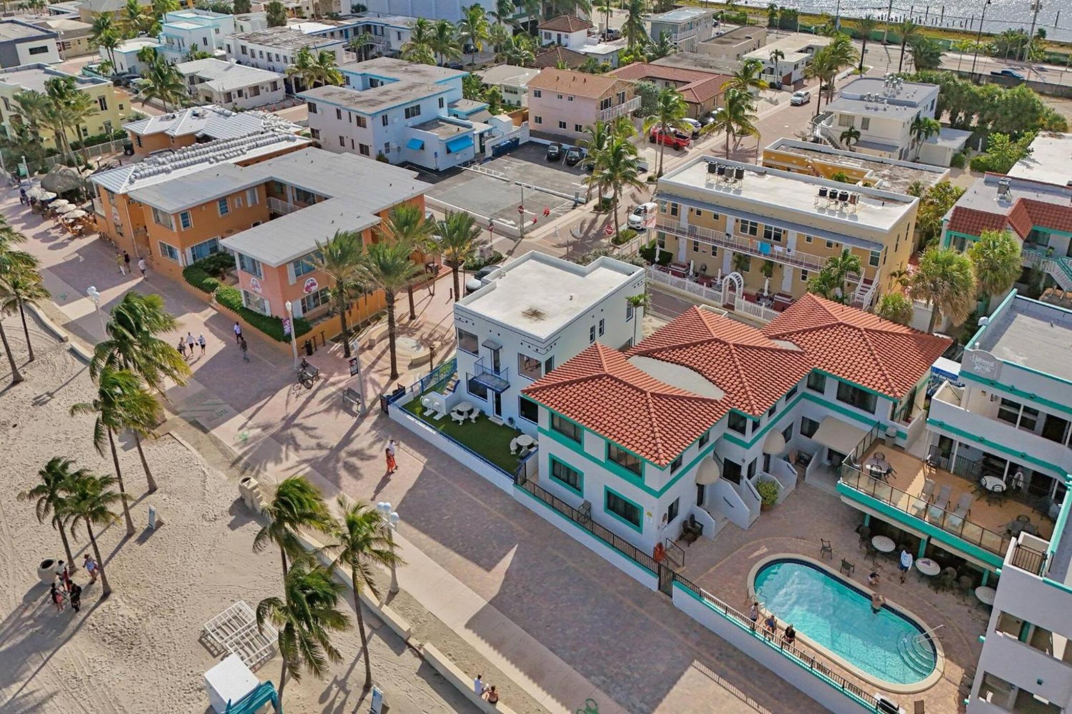Sunset Oceanfront Retreat view 5