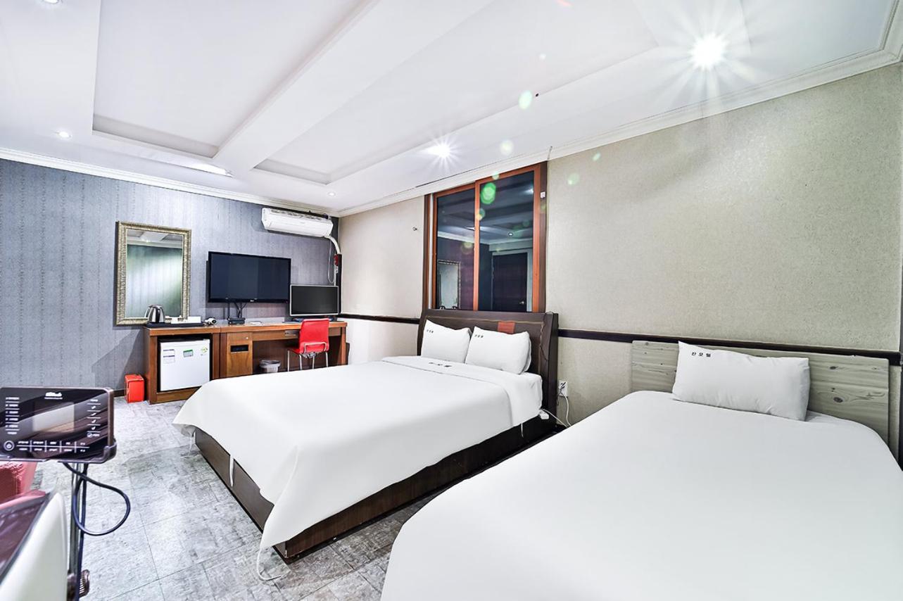 Khan Motel