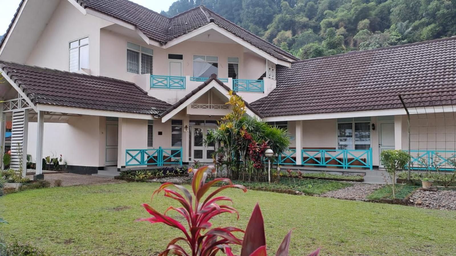 Alabare Puncak