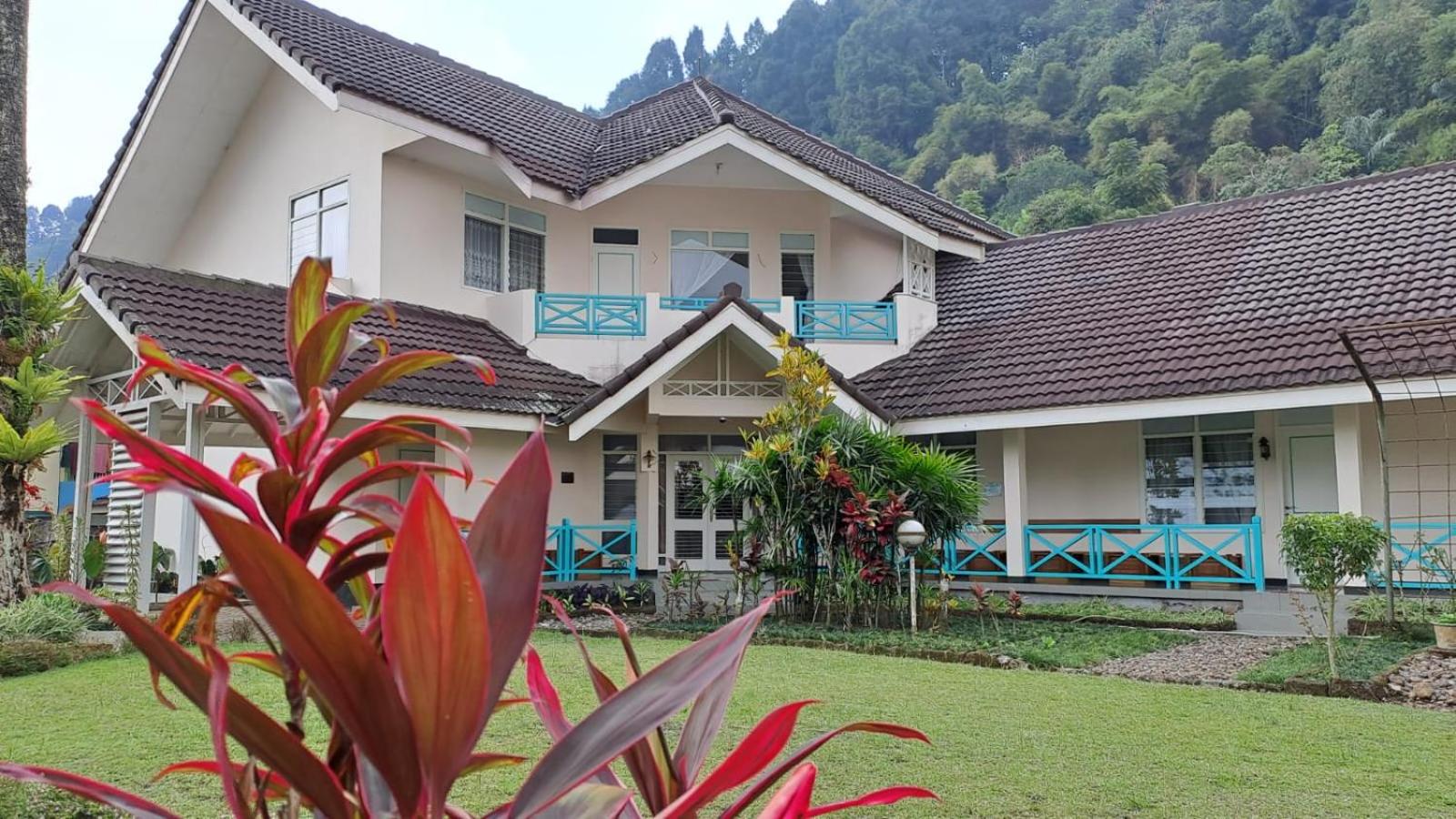 Alabare Puncak