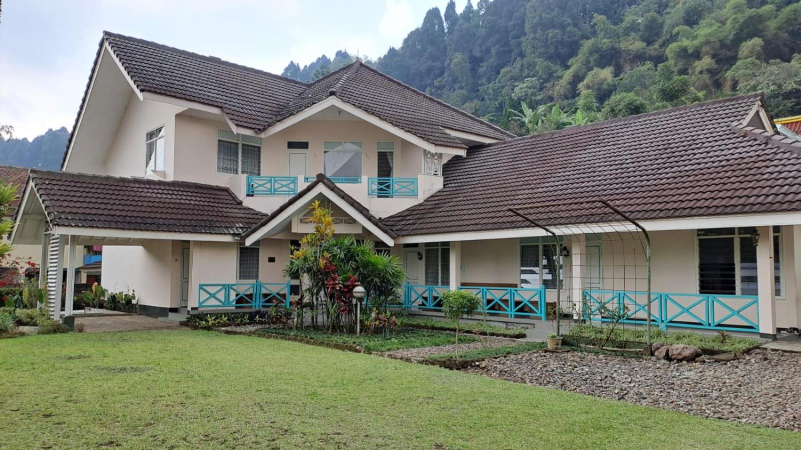 Alabare Puncak