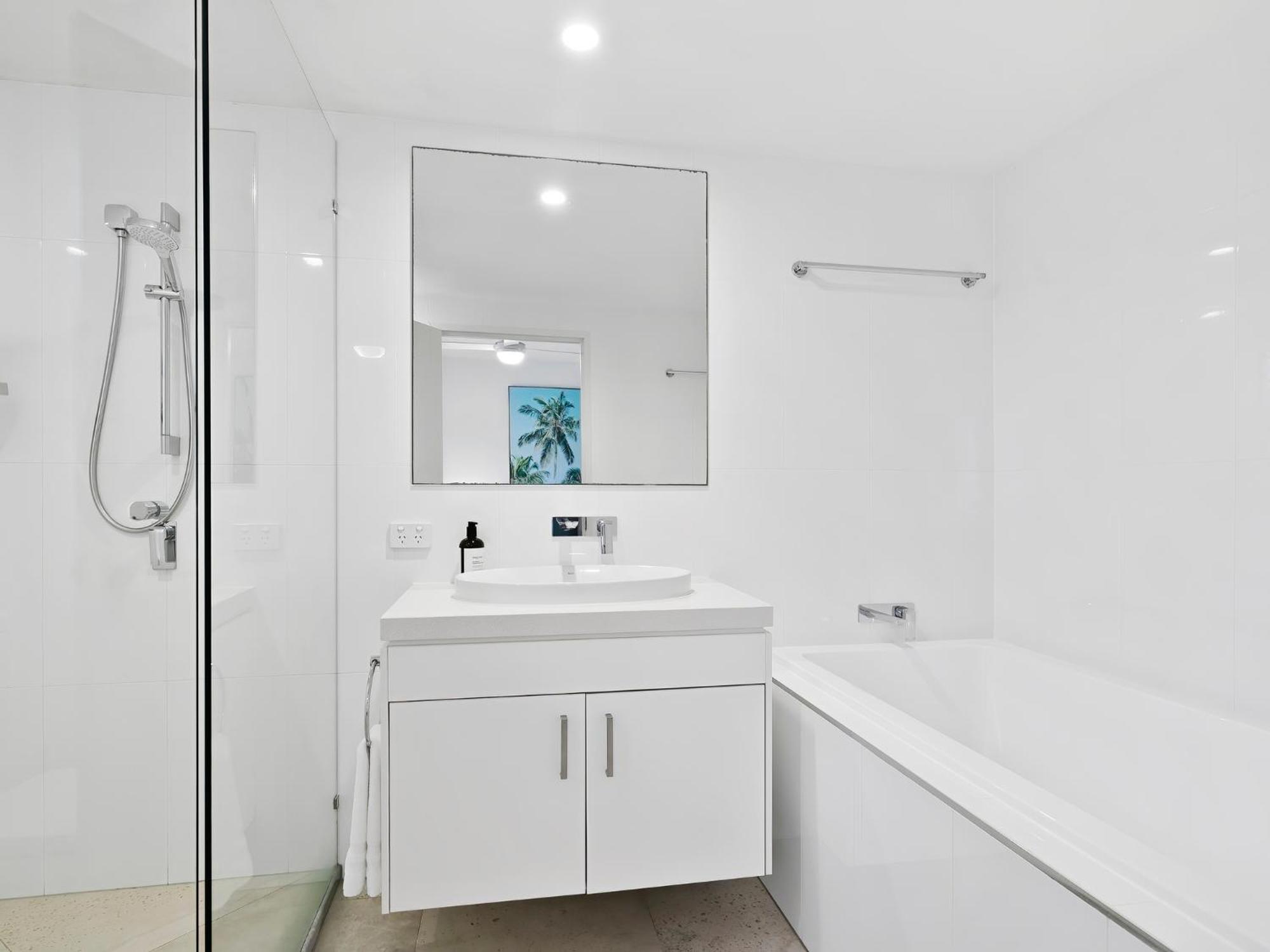 Noosa Views 4 Noosa Drive 33 Stylish Coastal Retreat