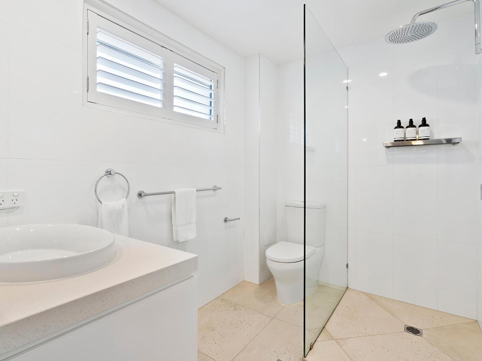 Noosa Views 4 Noosa Drive 33 Stylish Coastal Retreat