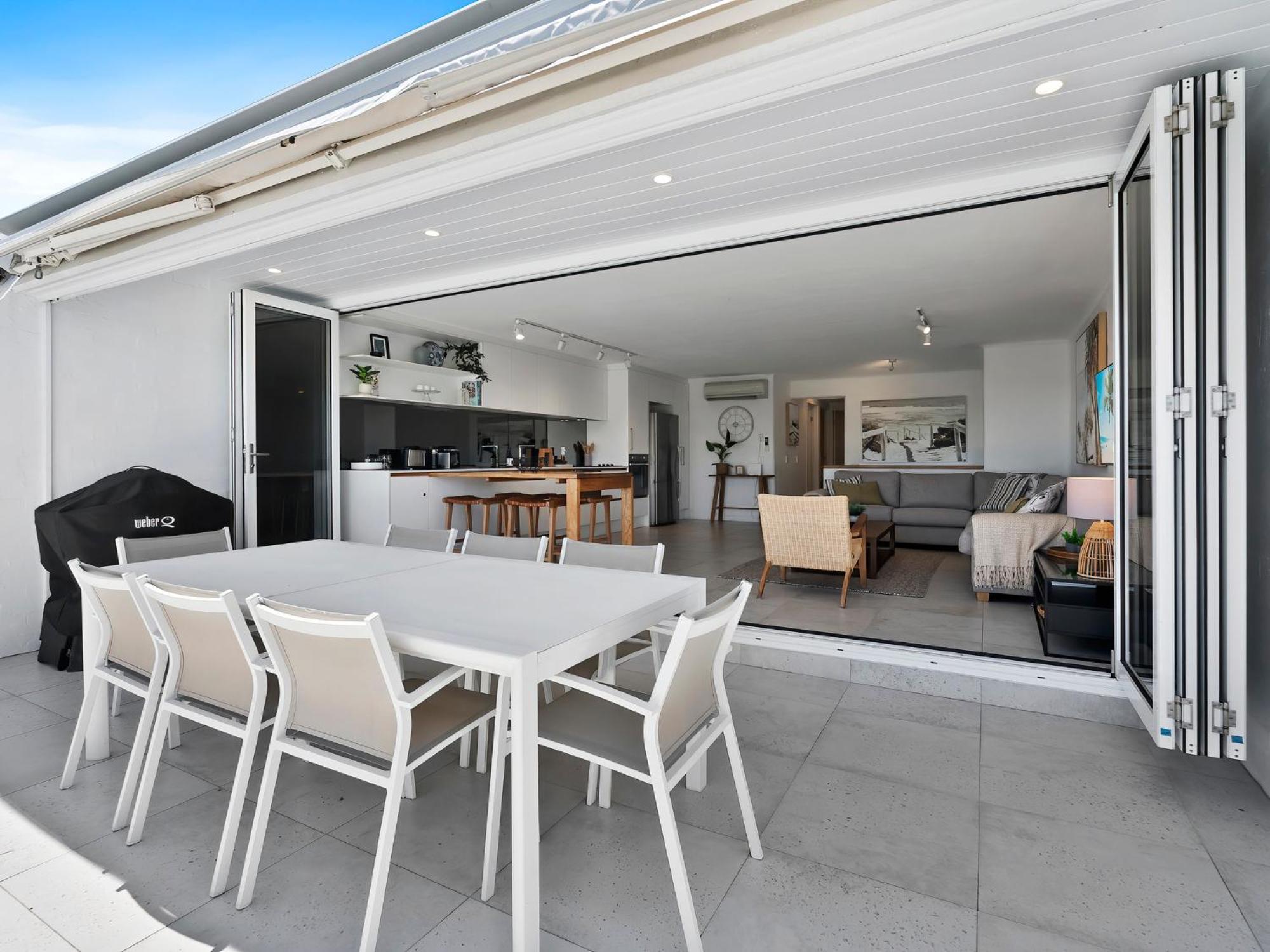 Noosa Views 4 Noosa Drive 33 Stylish Coastal Retreat