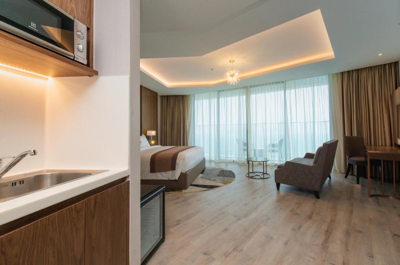 Man Beach Panorama Residences