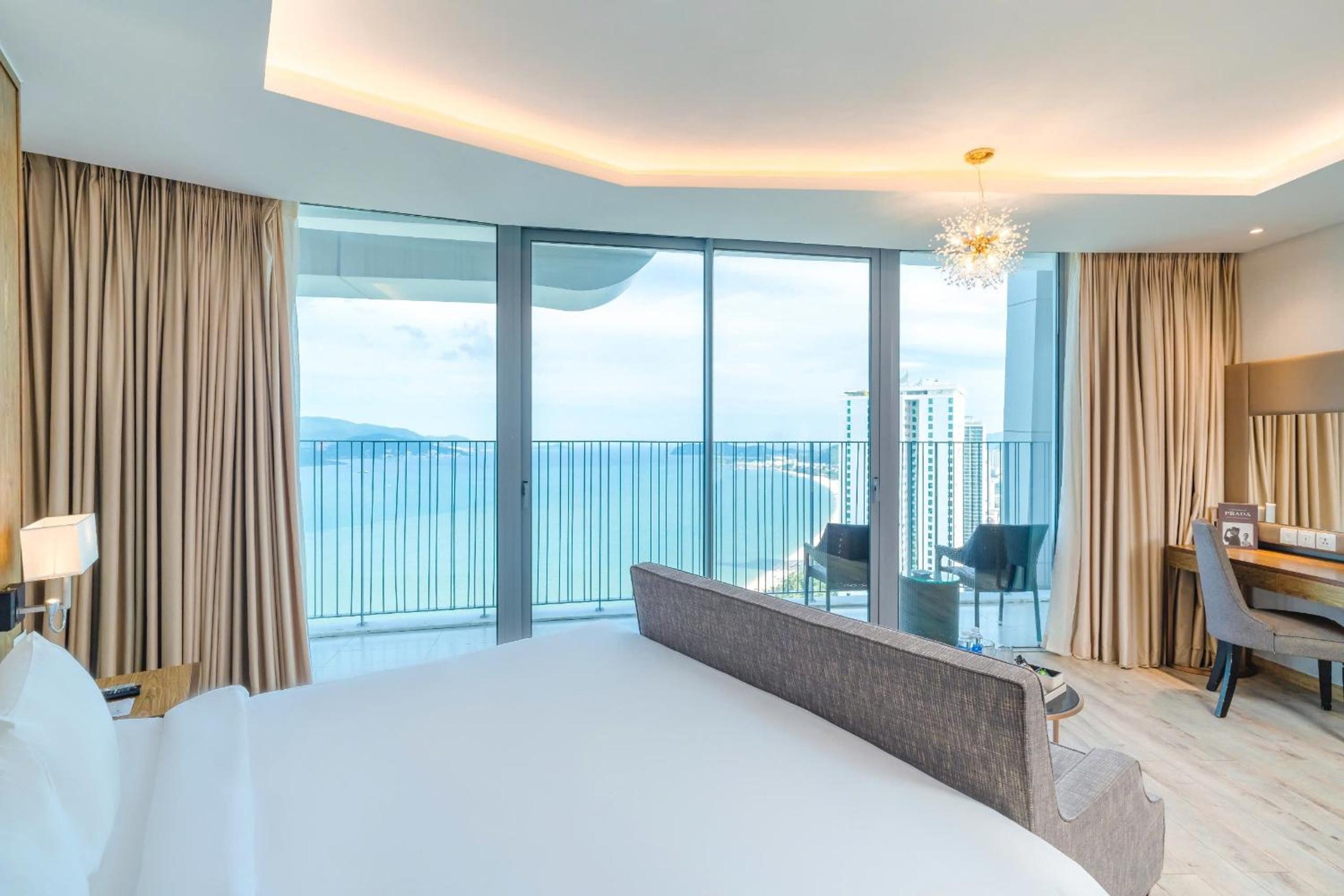 Man Beach Panorama Residences