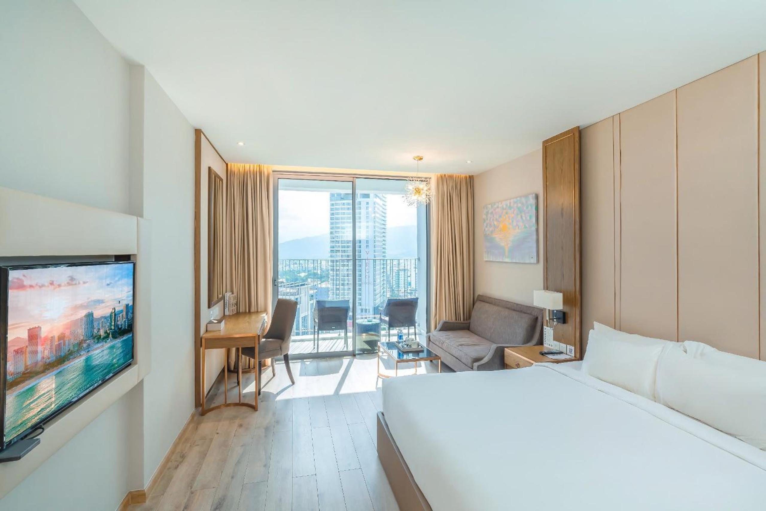 Man Beach Panorama Residences