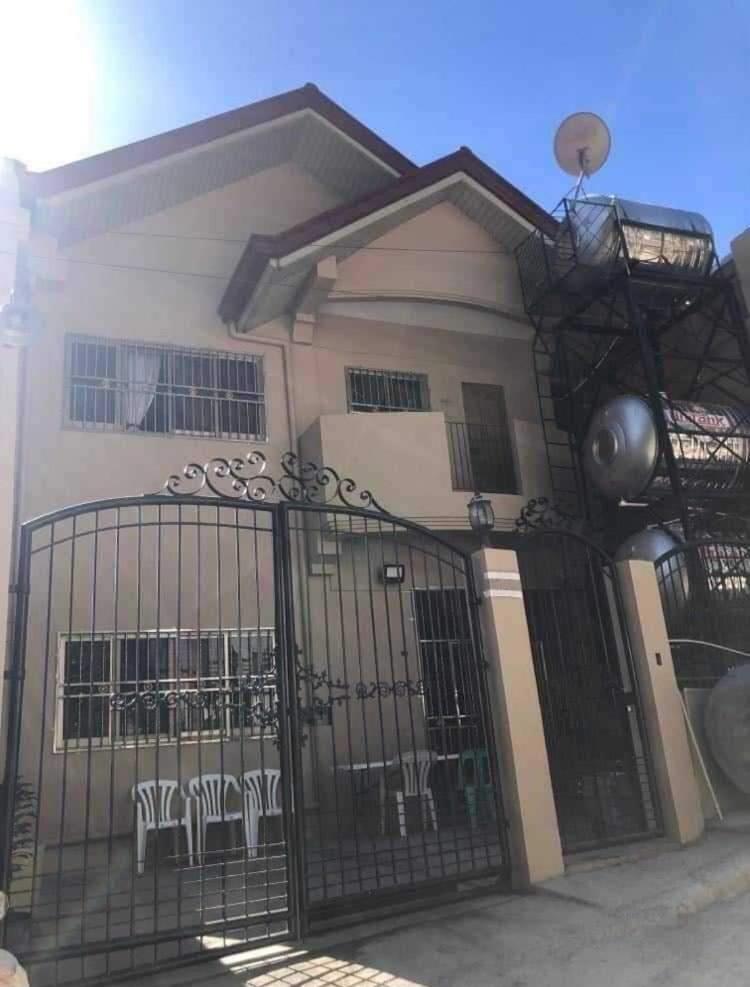 Ardys transient house