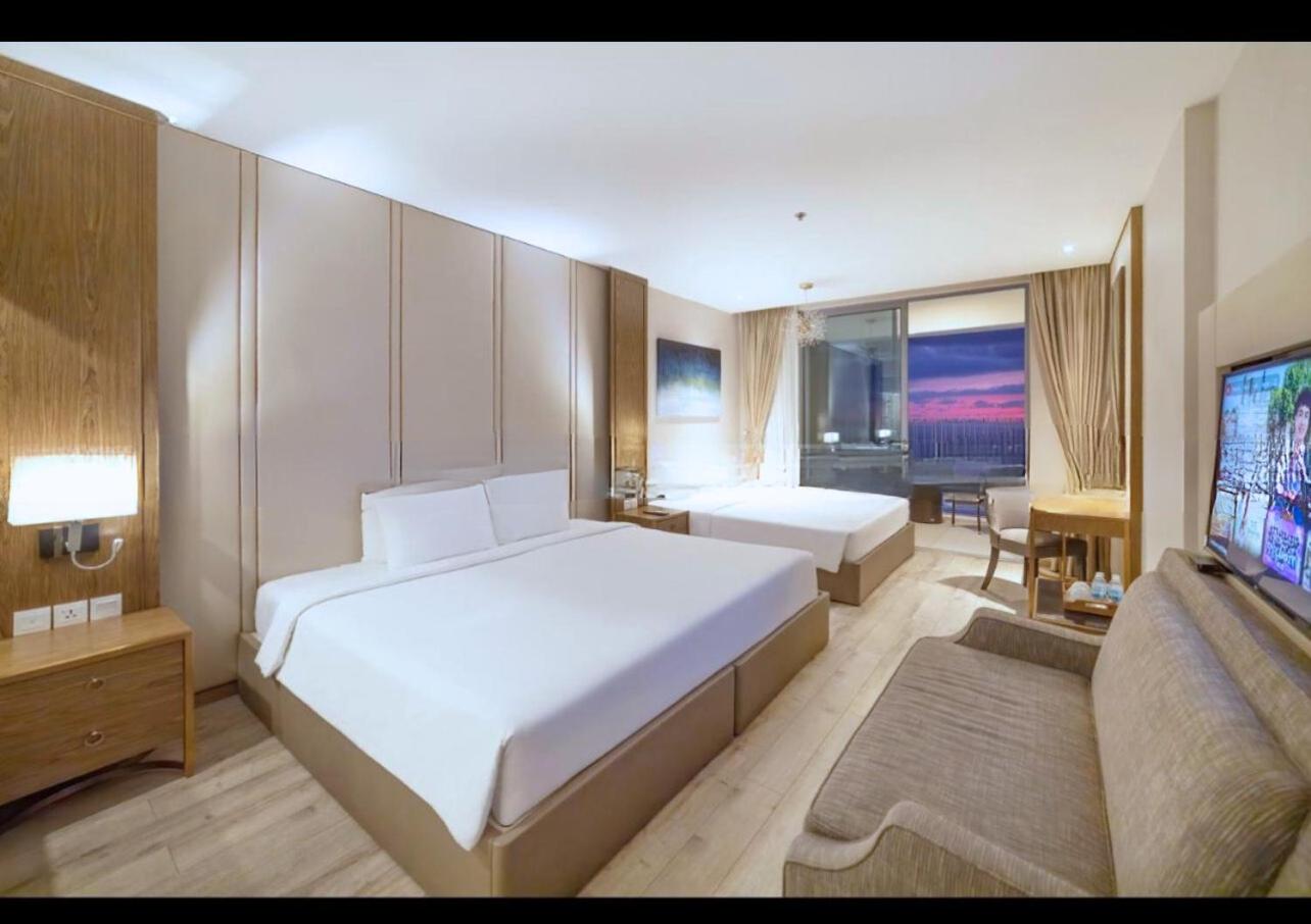 Man Beach Panorama Residences
