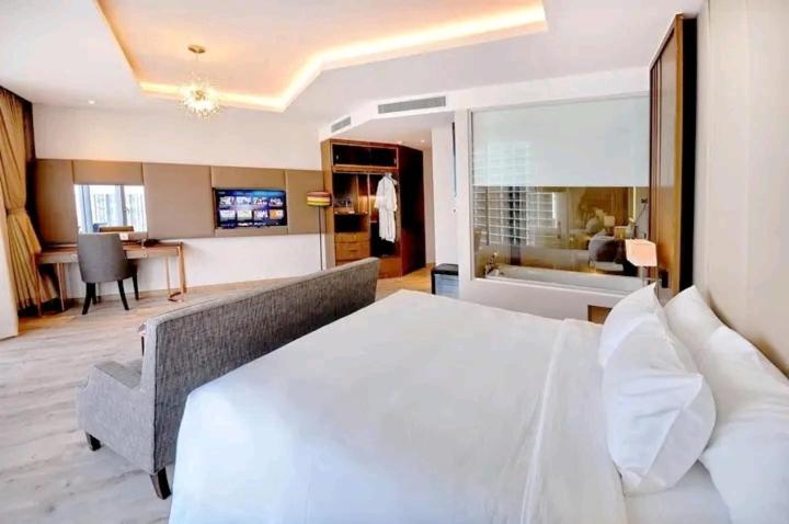 Man Beach Panorama Residences