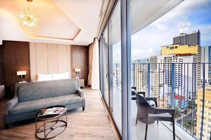 Man Beach Panorama Residences