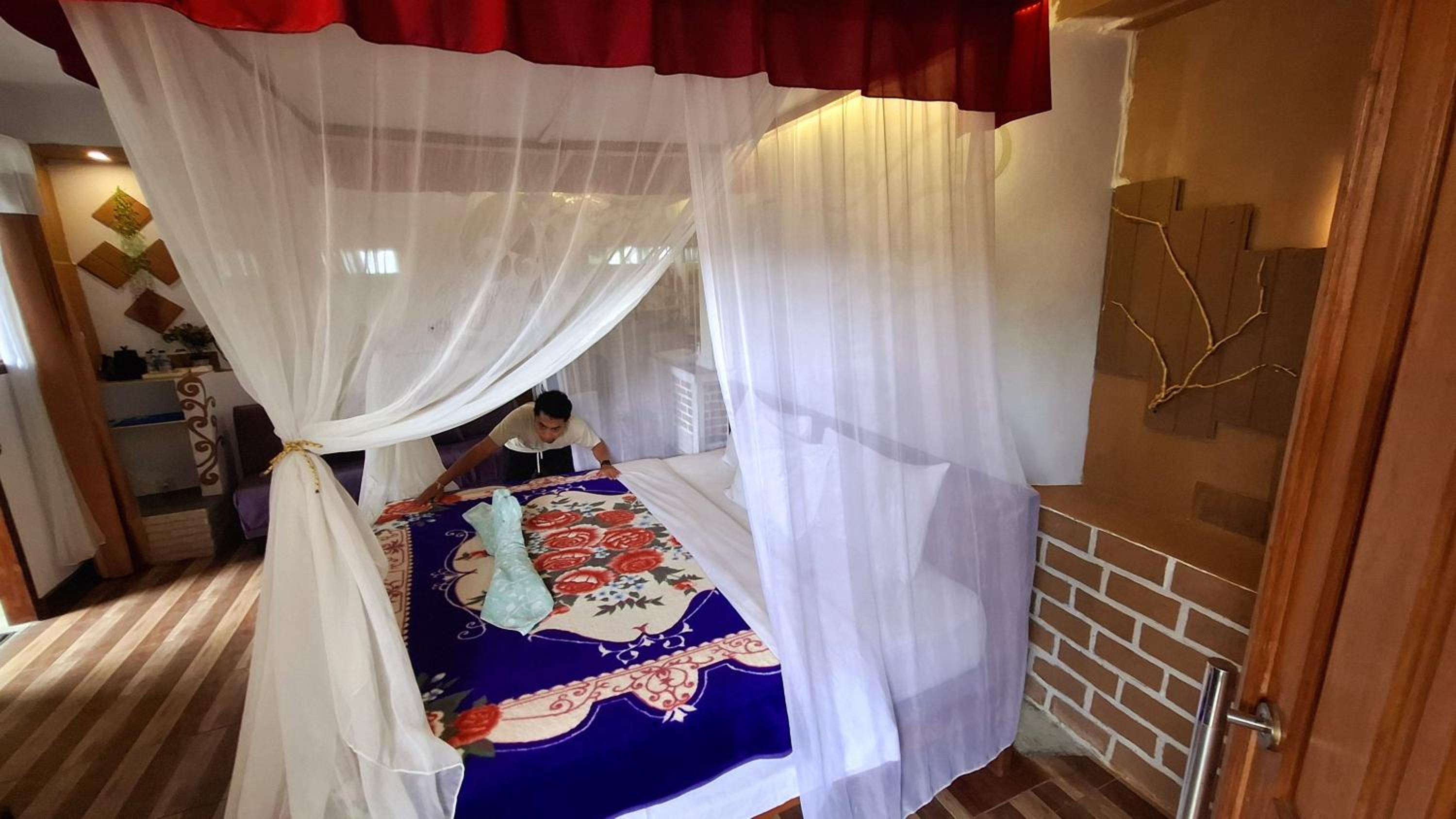 hotel room