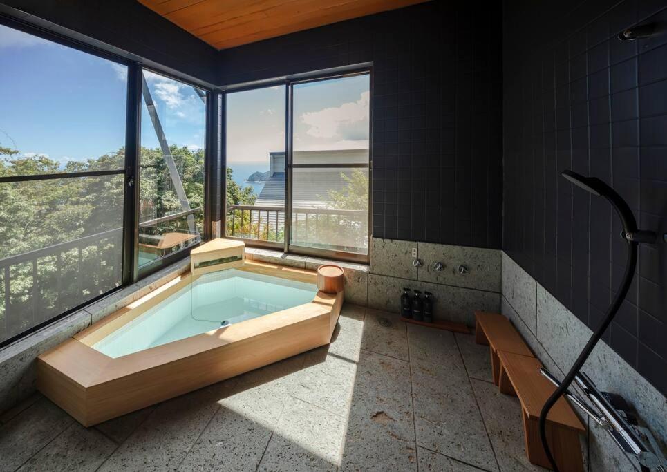 The Villas atami amazing ocean view view 4