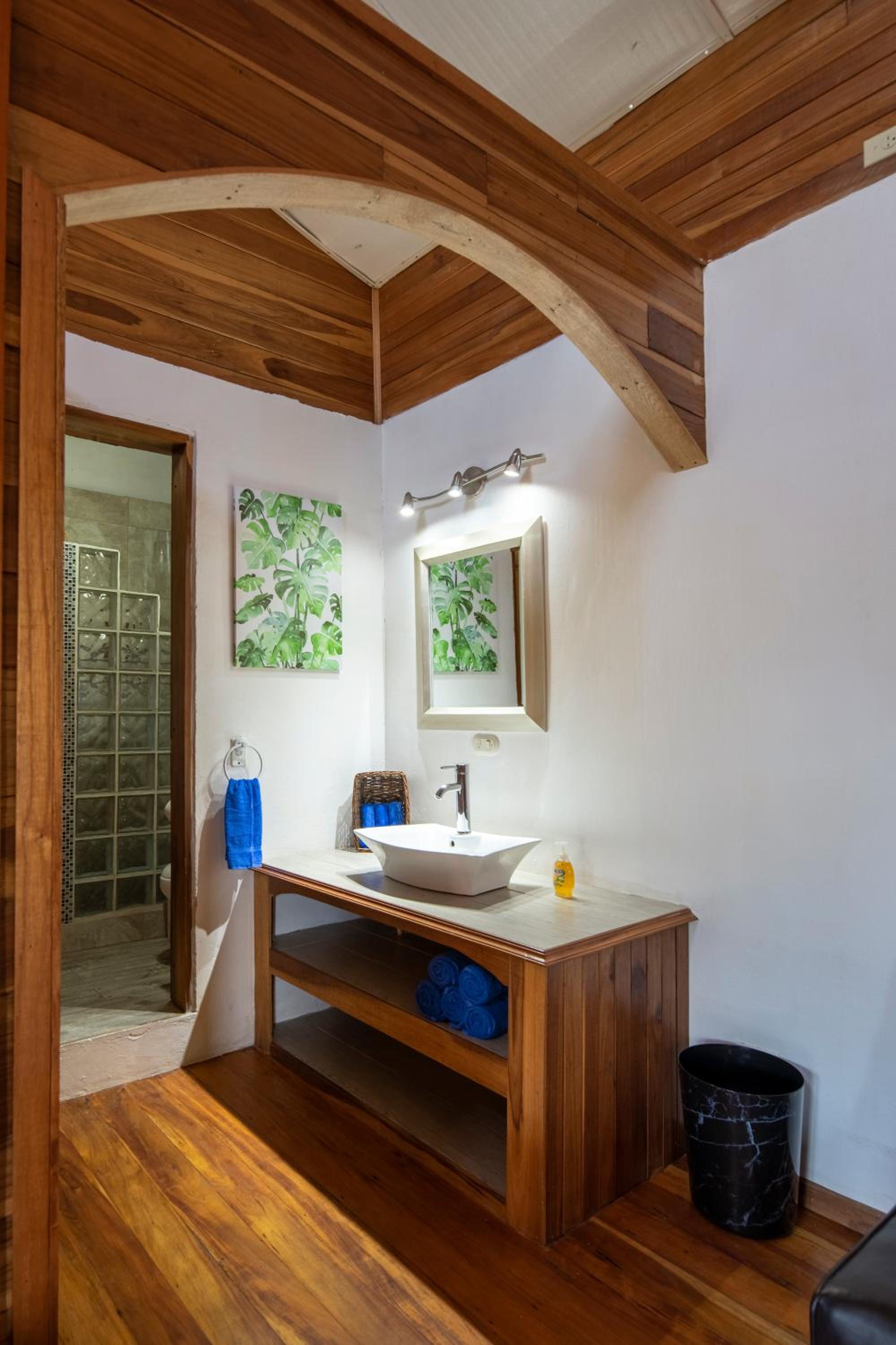 Pangea Lodge with Shared Pool at the Heart of Manzanillo