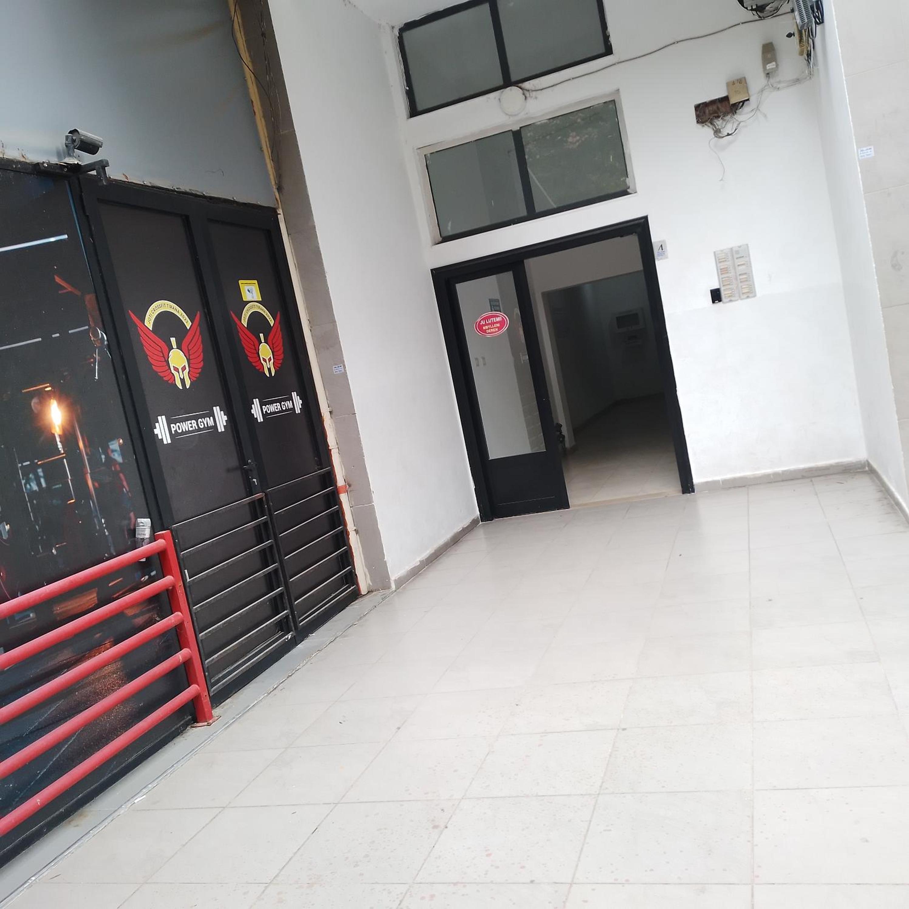 Bora Home Albania me vetshërbim 24 orë pranë Liqenit