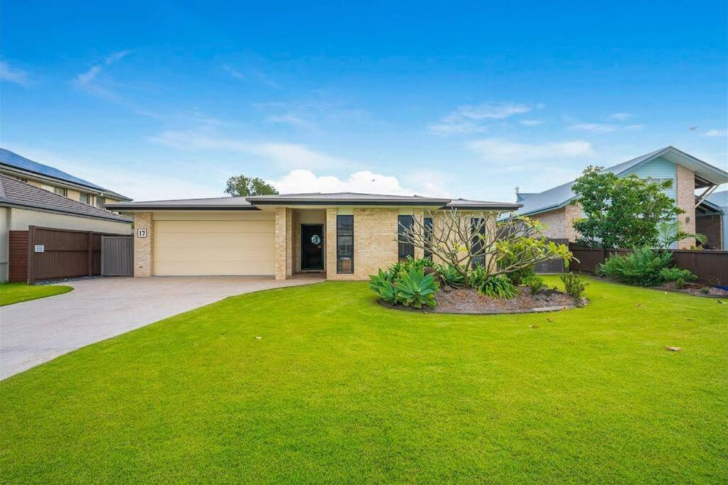 CABA17 - Waterfront home with a pool!