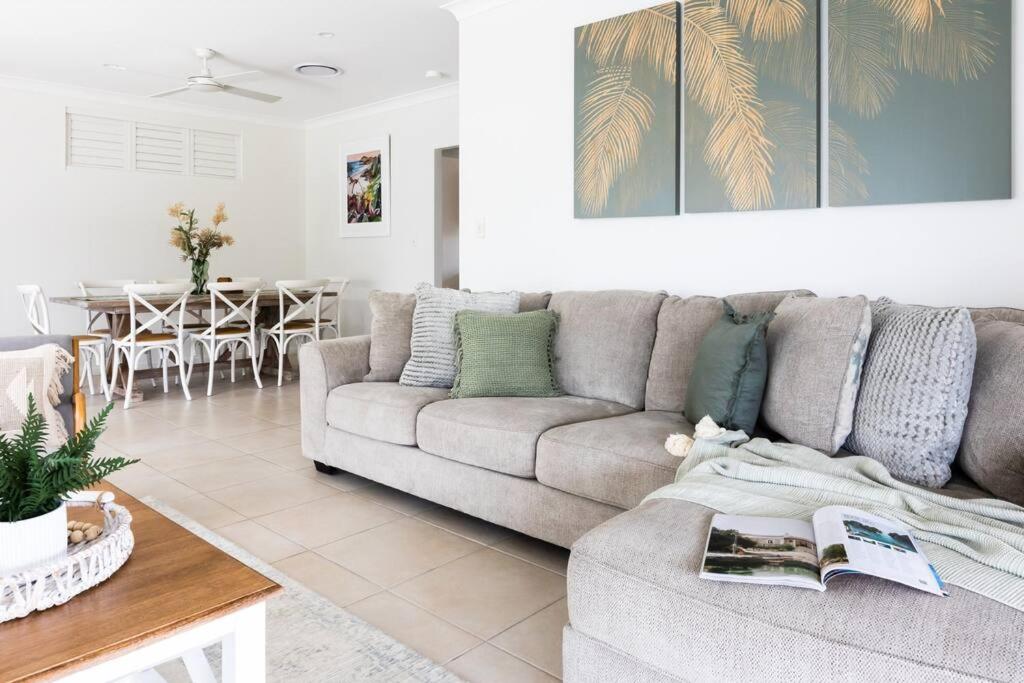 CABA17 - Waterfront home with a pool!