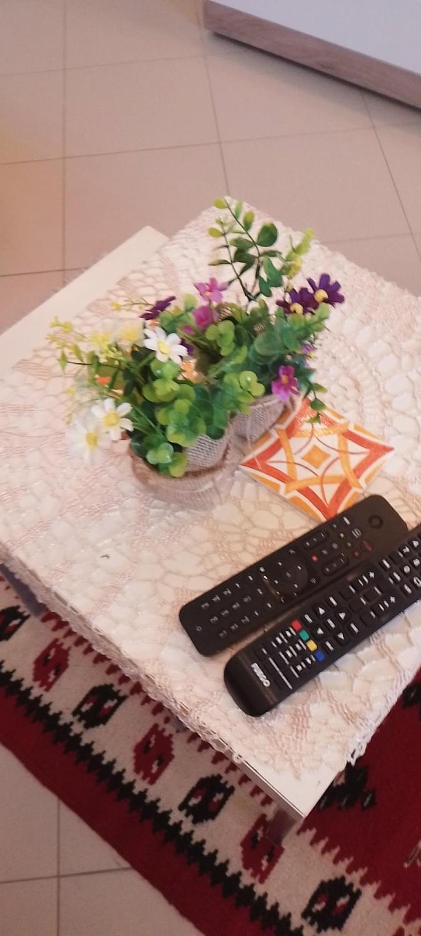 Bora Home Albania me vetshërbim 24 orë pranë Liqenit