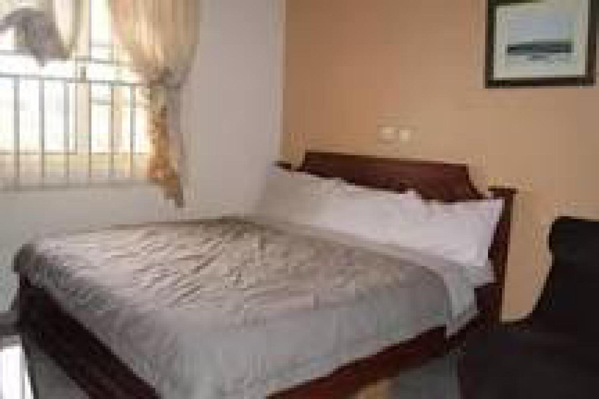 Supreme Place Hotel - Guest Room view 3