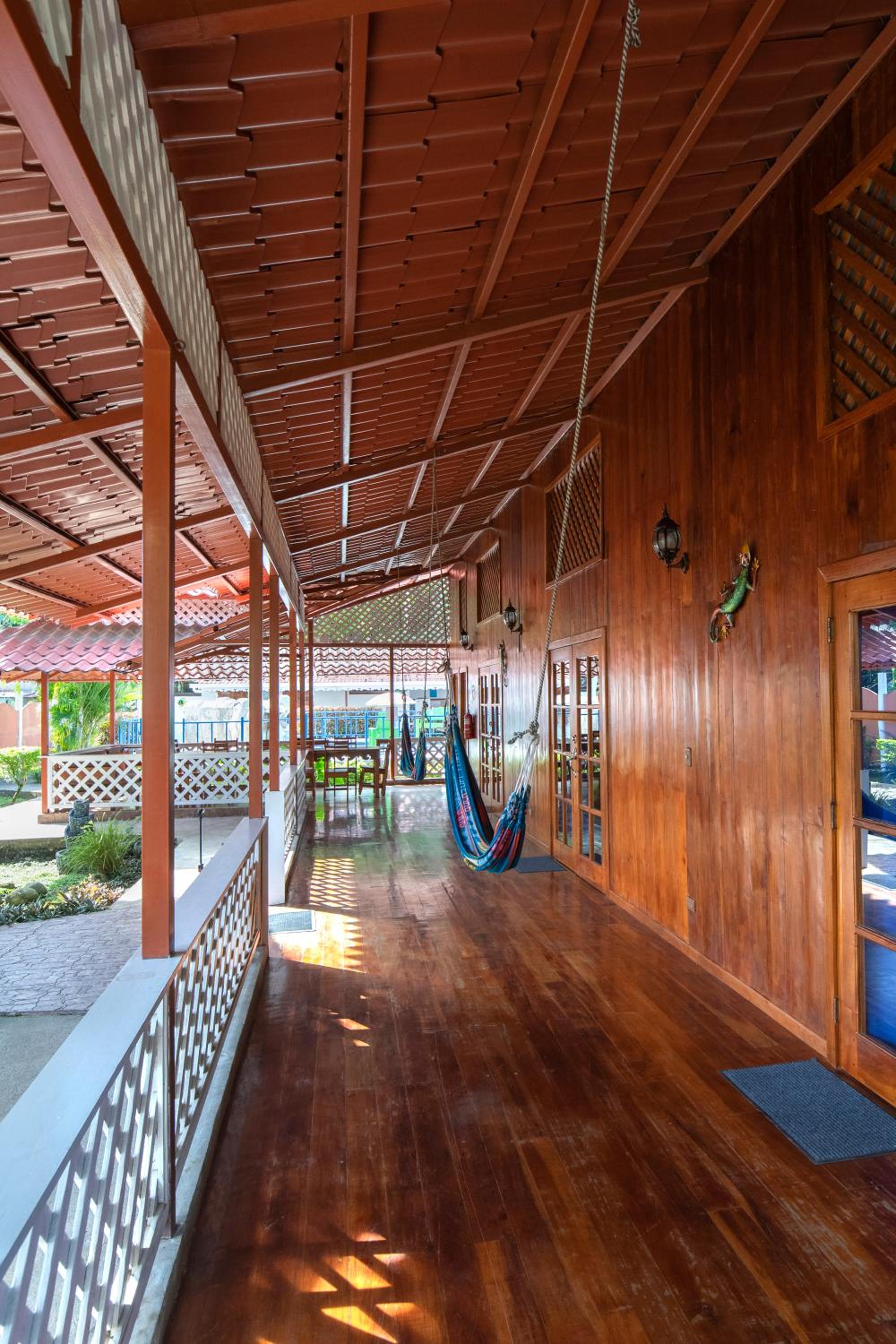 Pangea Lodge with Shared Pool at the Heart of Manzanillo