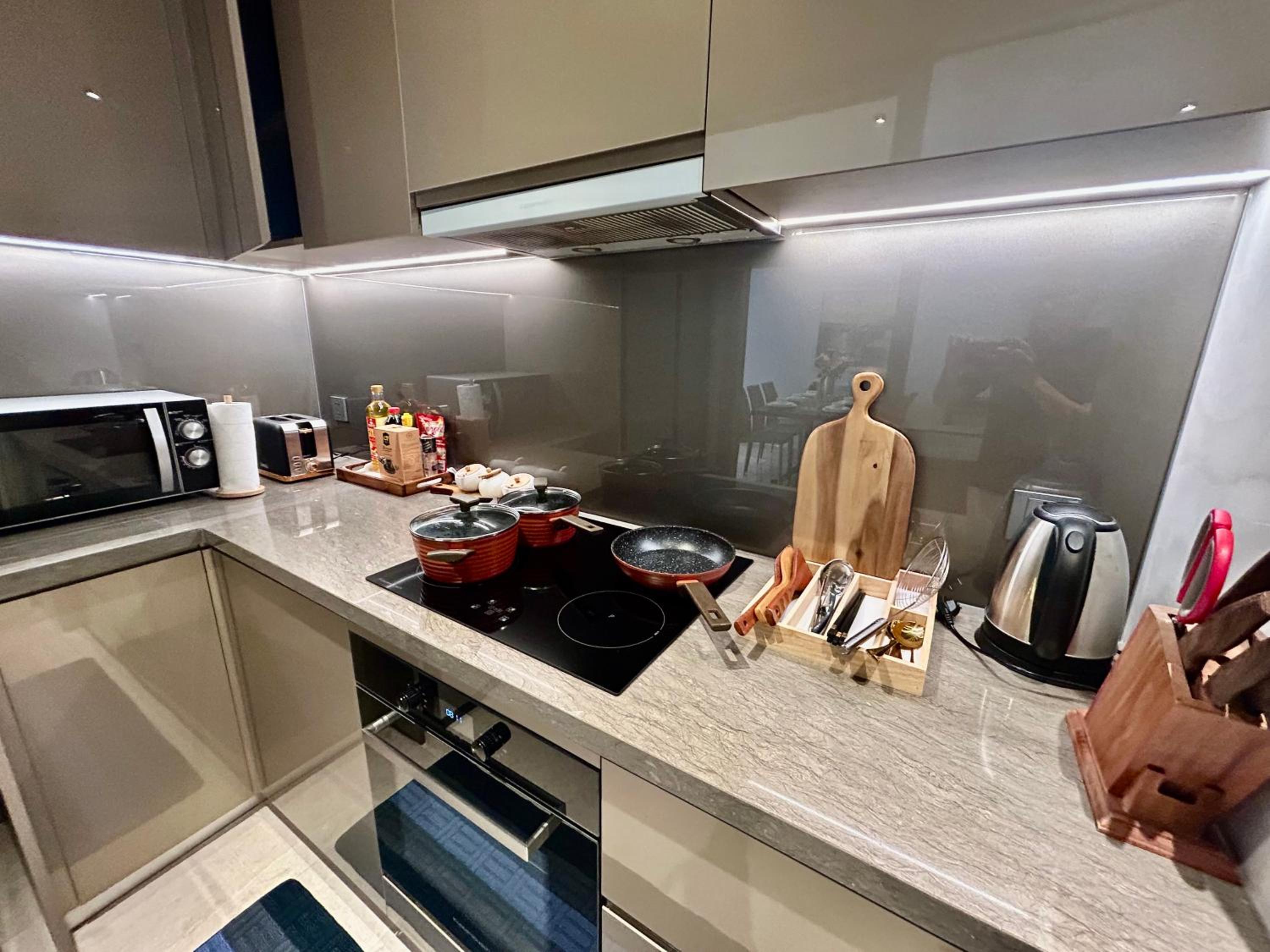 The Marq Three Bedroom- Free City Tour Package 29B Nguyen Dinh Chieu st