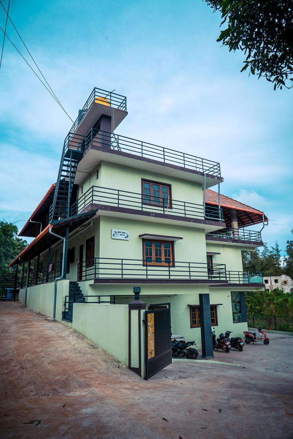 Coorg Wooden Pearl Homestay