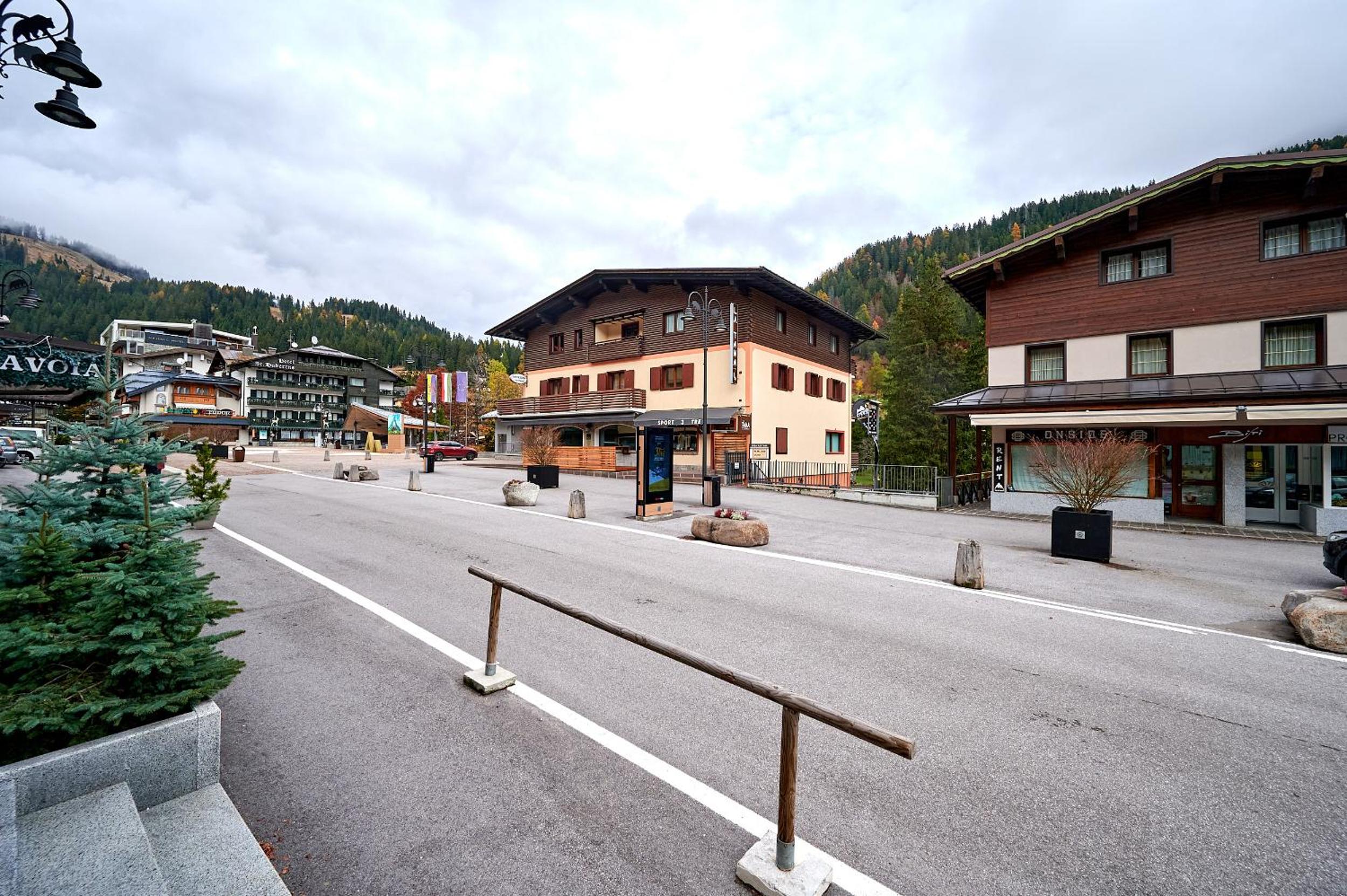 MaR Maturi Appartamenti con due bagni ideali per 6 e 10 persone nel centro di Campiglio view 3