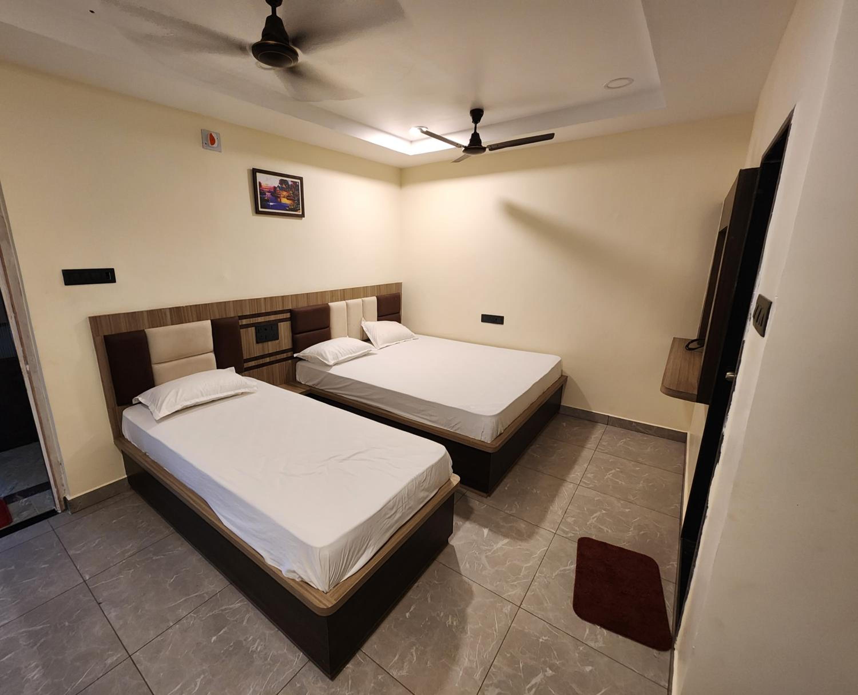 HOTEL ABHISHEK inn view 5