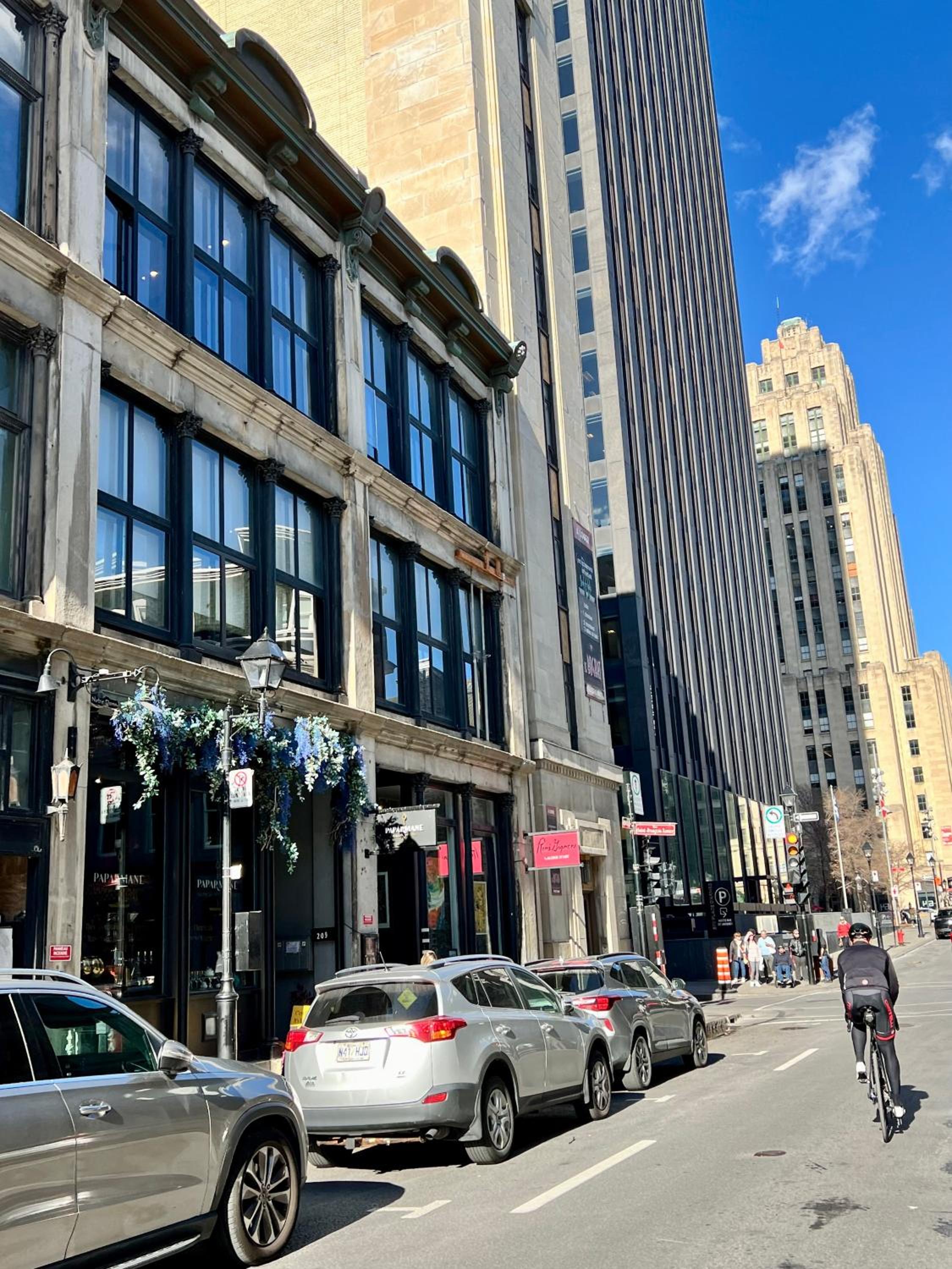 Elegant 1 bedroom apartment in old port - 202