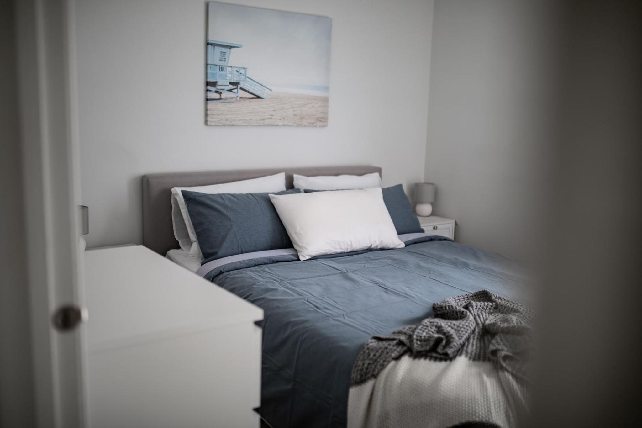 Pet Friendly, Walk to Dog Beach, Summer Escape