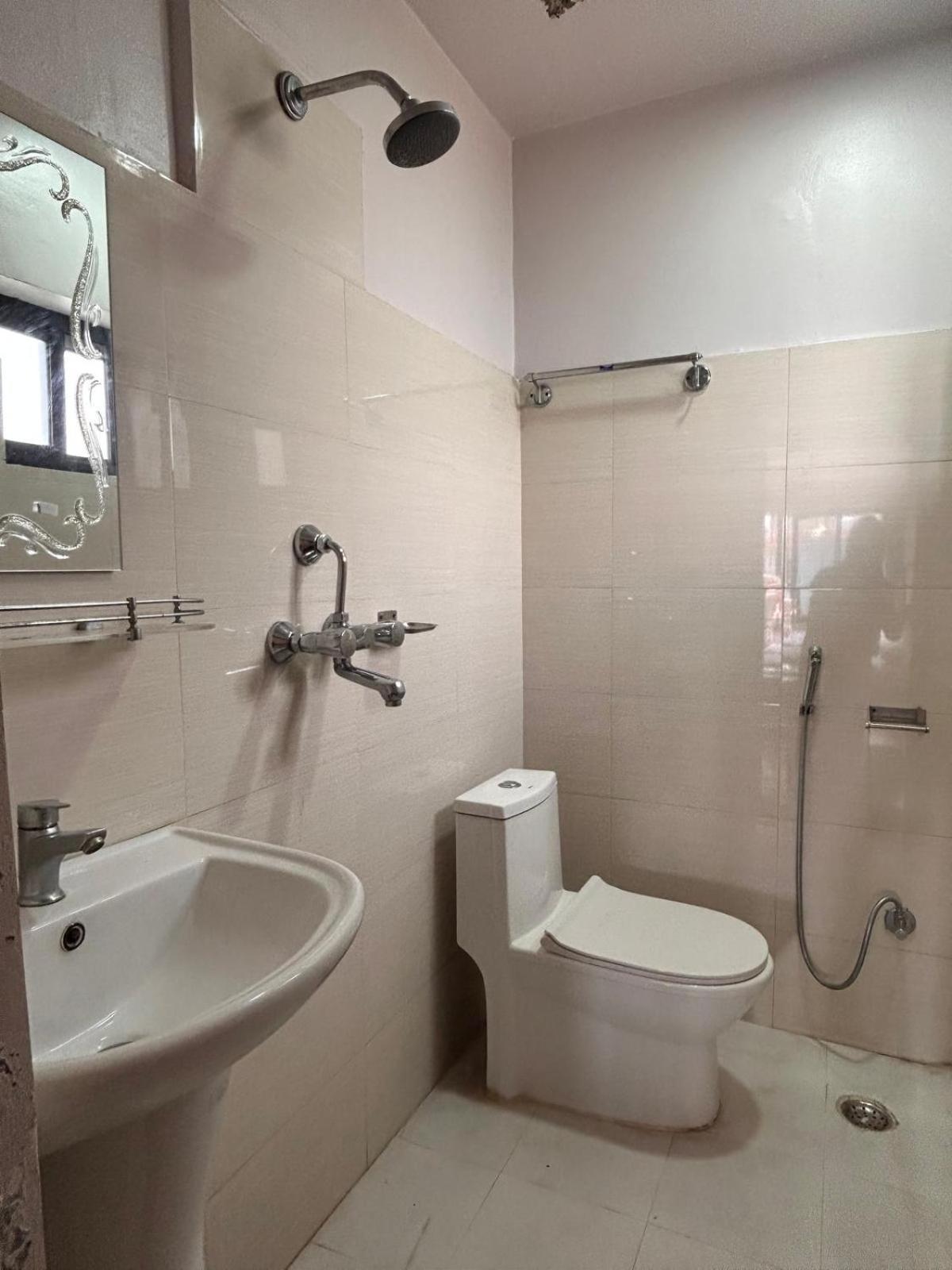 Yoga House Apartments