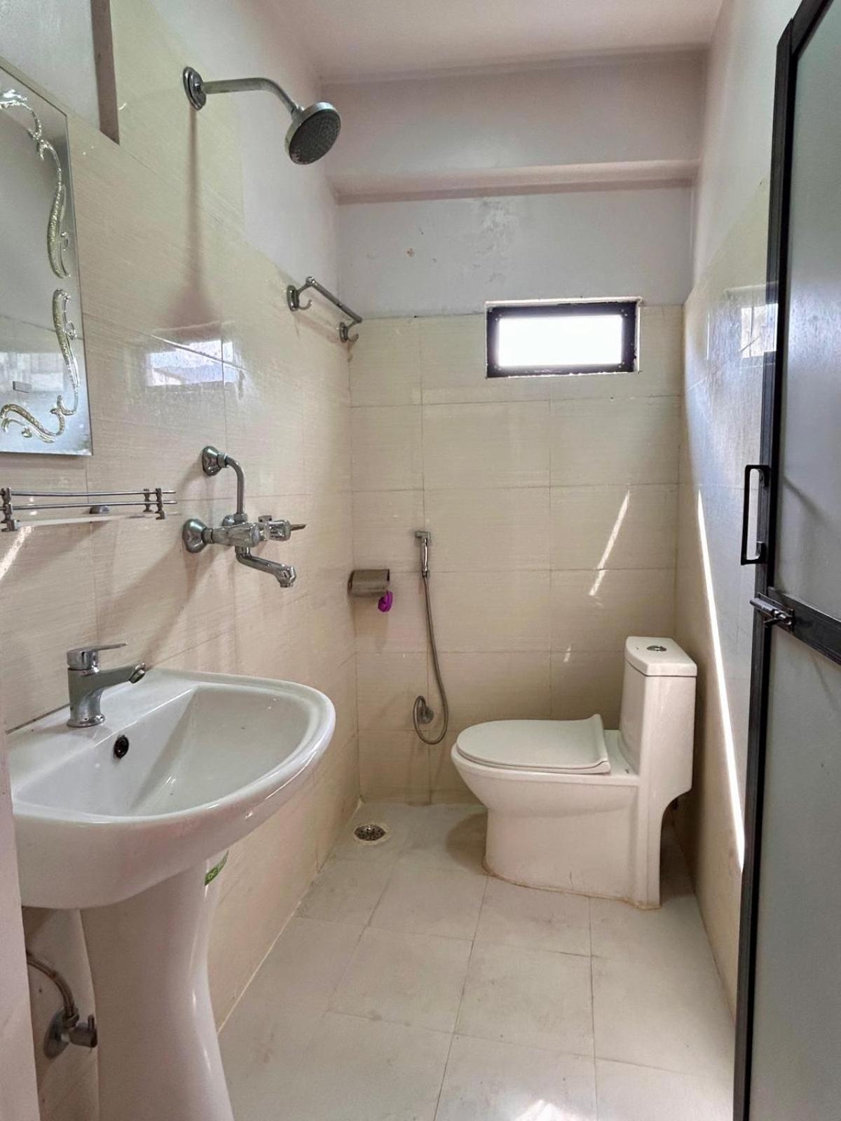 Yoga House Apartments