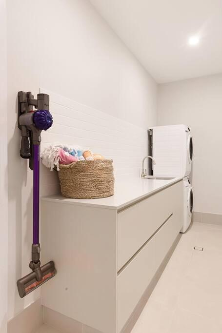 Cabablanca - New Coastal Home, Cabarita Beach