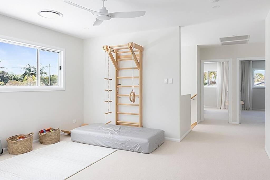 Cabablanca - New Coastal Home, Cabarita Beach