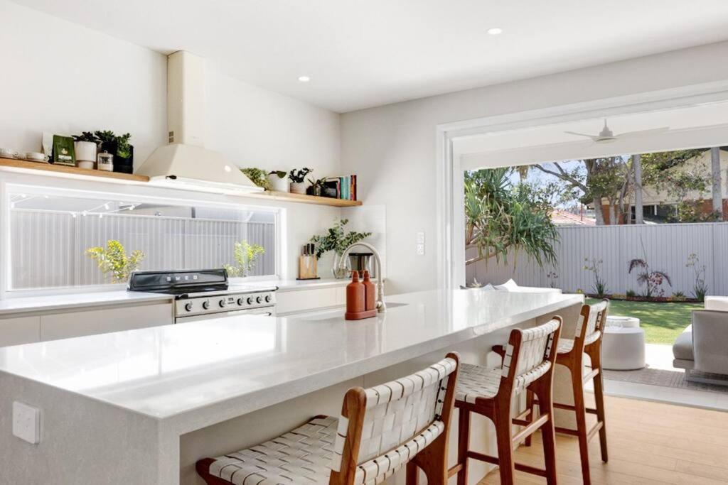 Cabablanca - New Coastal Home, Cabarita Beach