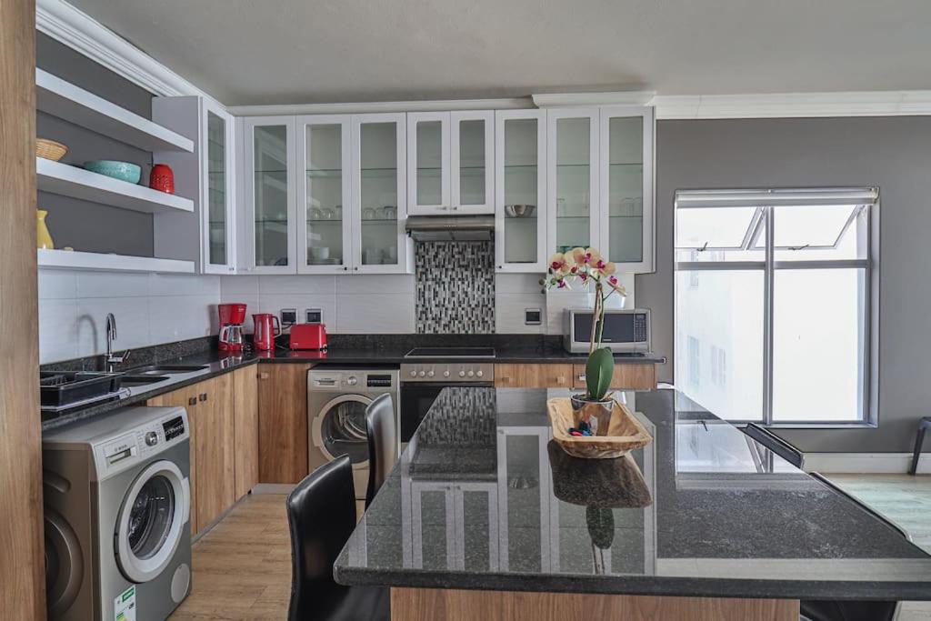 Stylish Diaz sea view apartment view 3