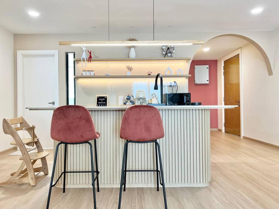 3BR Mosaic Midvalley Southkey w Bathtub