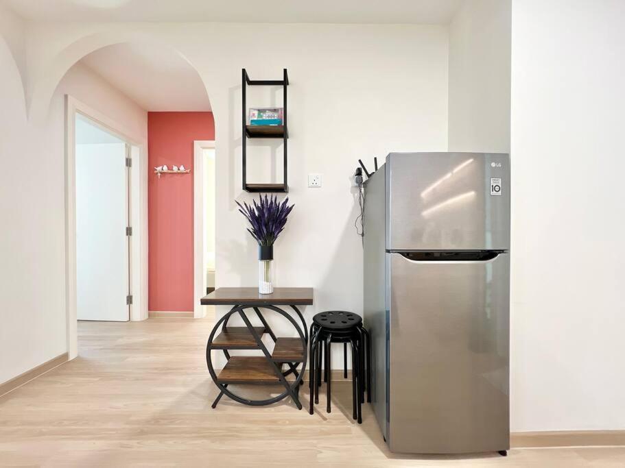 3BR Mosaic Midvalley Southkey w Bathtub