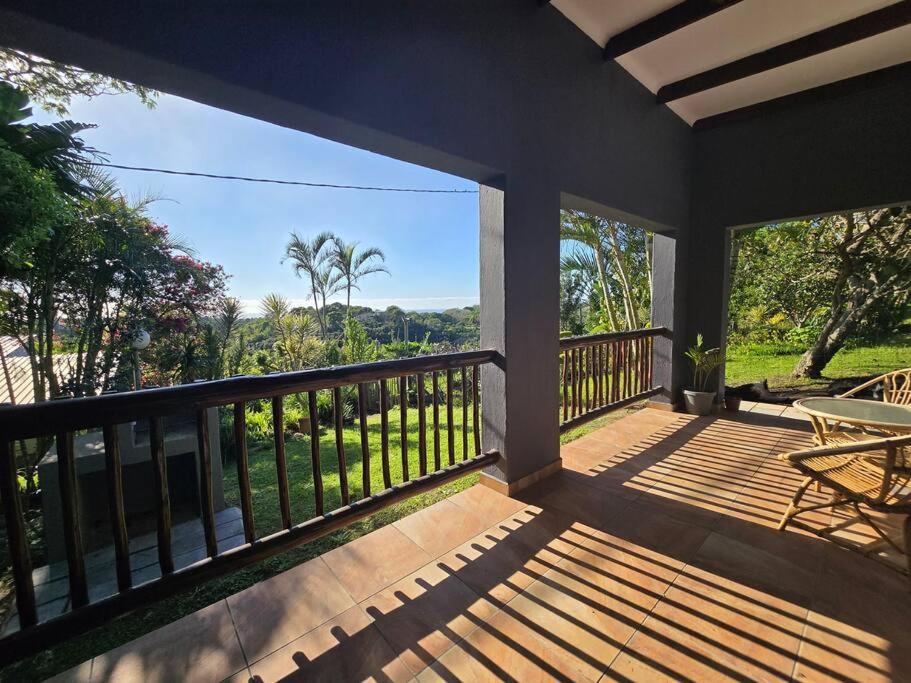 Coastal Farm Cottage with beautiful views
