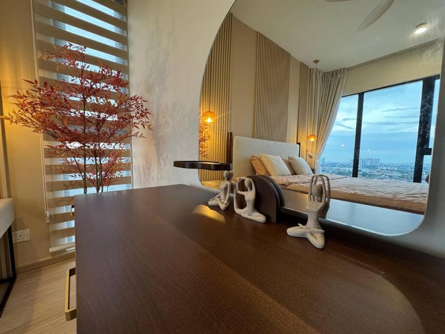 3BR Mosaic Midvalley Southkey w Bathtub