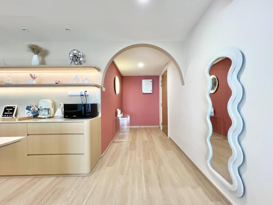 3BR Mosaic Midvalley Southkey w Bathtub